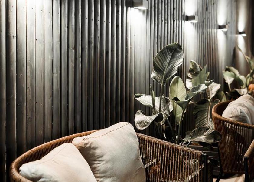 Bar/lounge
