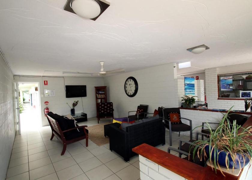 Townsville City Picnic Bay Shared lounge/TV area