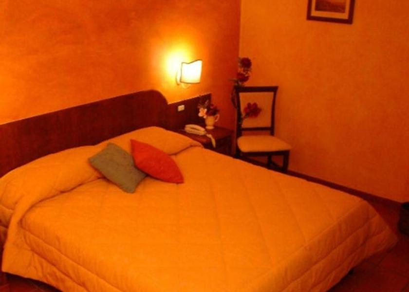 Abruzzo Rocca Pia Deluxe Room