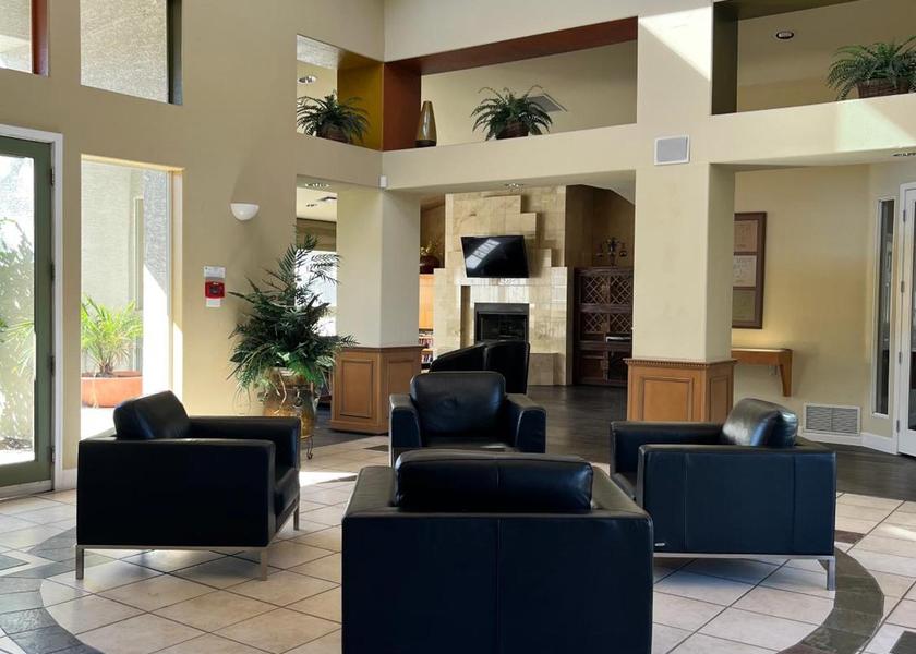 Arizona Scottsdale Shared lounge/TV area