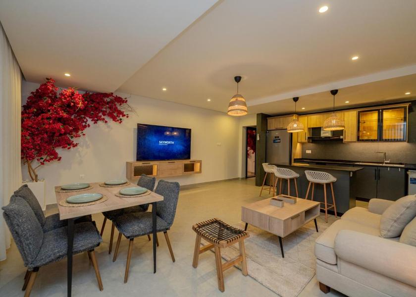 Shared lounge/TV area