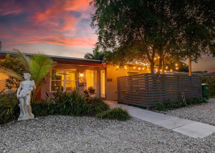 Florida Wilton Manors Facilities