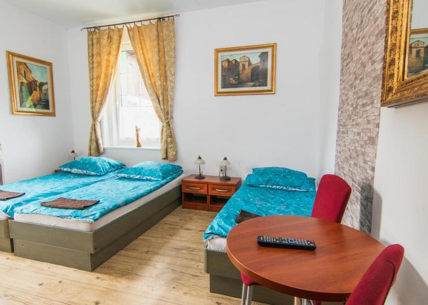 Lower Silesian Voivodeship Kudowa Zdroj Triple Room