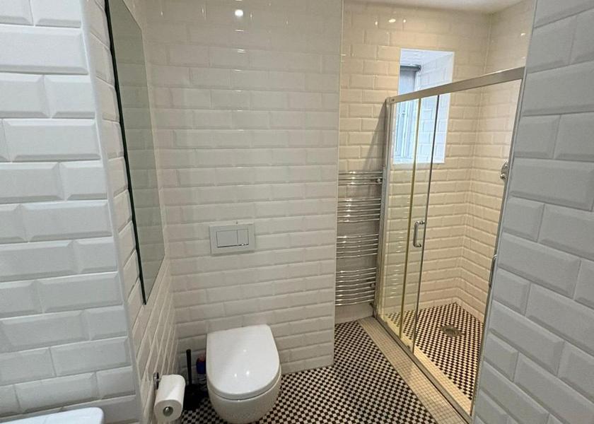 County Cork Cobh King Suite