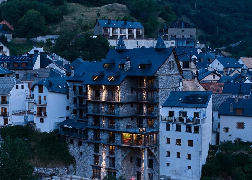 Aragon Bielsa Exterior view