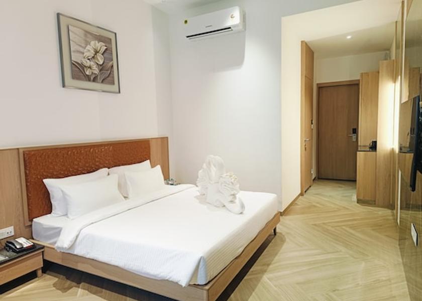 Gujarat Surat Deluxe King Bed Room
