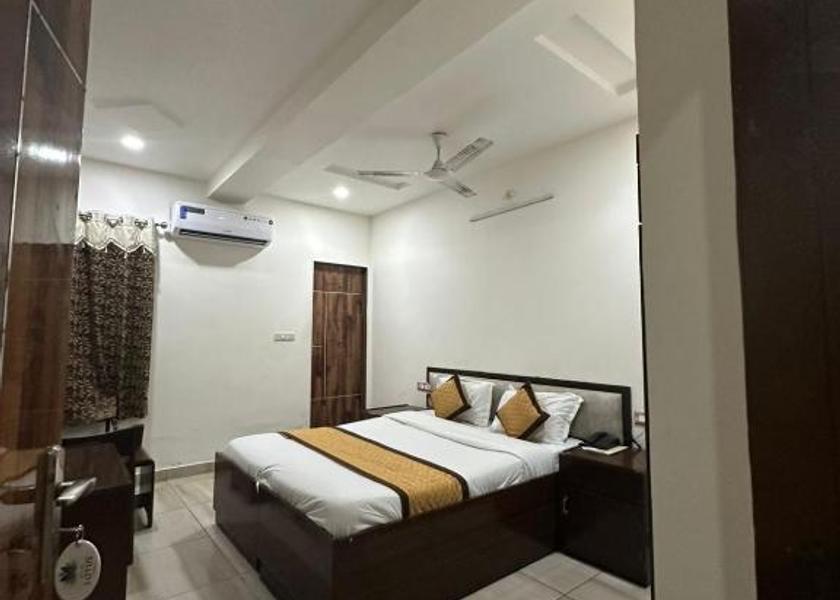 Rajasthan Bhilwara Superior king Room
