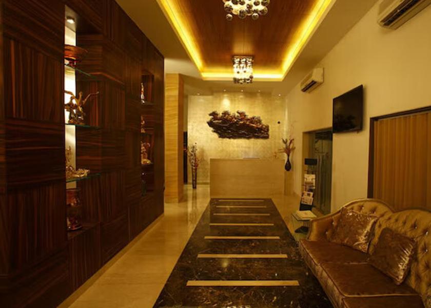 Maharashtra Mahad Hotel Exterior