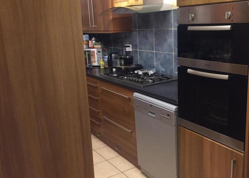 England Droitwich Kitchen