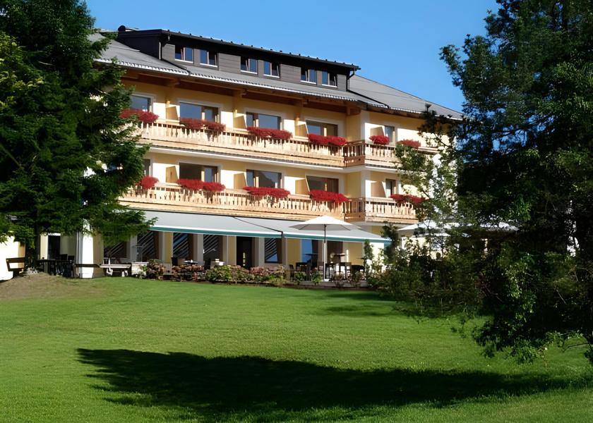 Salzburg State Hallein Exterior view