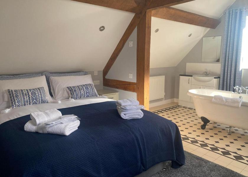 England Ledbury Executive Suite