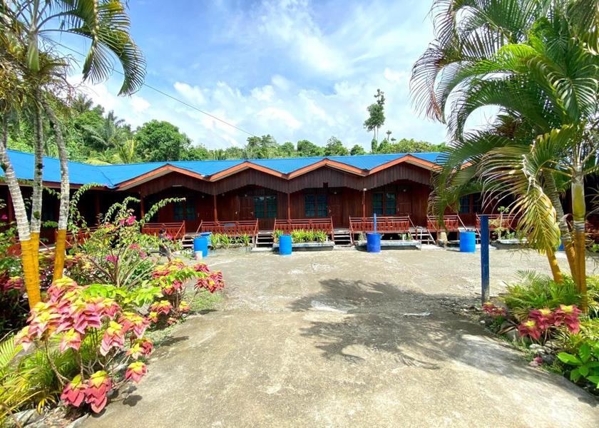 Southwest Papua Waisai Garden