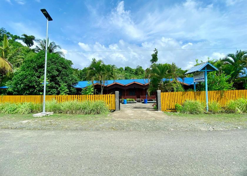 Southwest Papua Waisai Exterior view