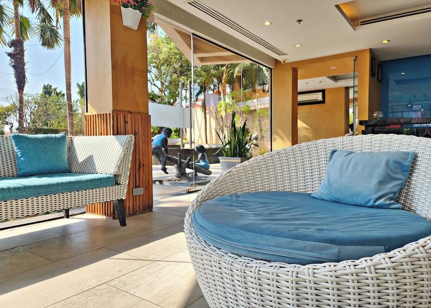 Chonburi Province Pattaya Lobby sitting area