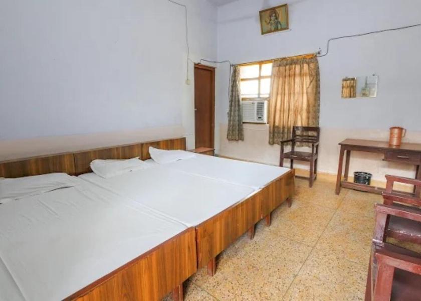 Madhya Pradesh Chitrakoot Triple Deluxe