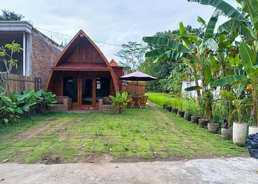 Special Region of Yogyakarta Bangunjiwo Exterior view
