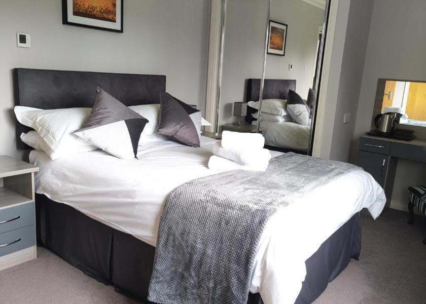 Western Isles Isle of Lewis Double Room with Private Bathroom