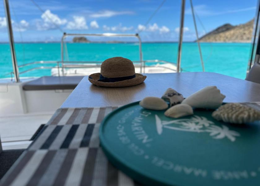  Grand Case Surrounding environment