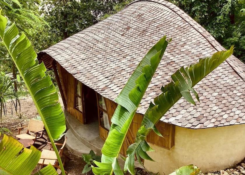 Bali Ceningan Island Exterior