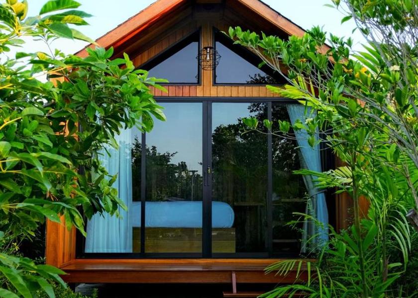 Phuket Province Chalong Hotel Exterior