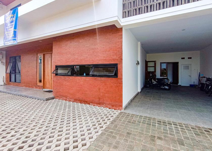 Special Region of Yogyakarta Banguntapan Exterior view