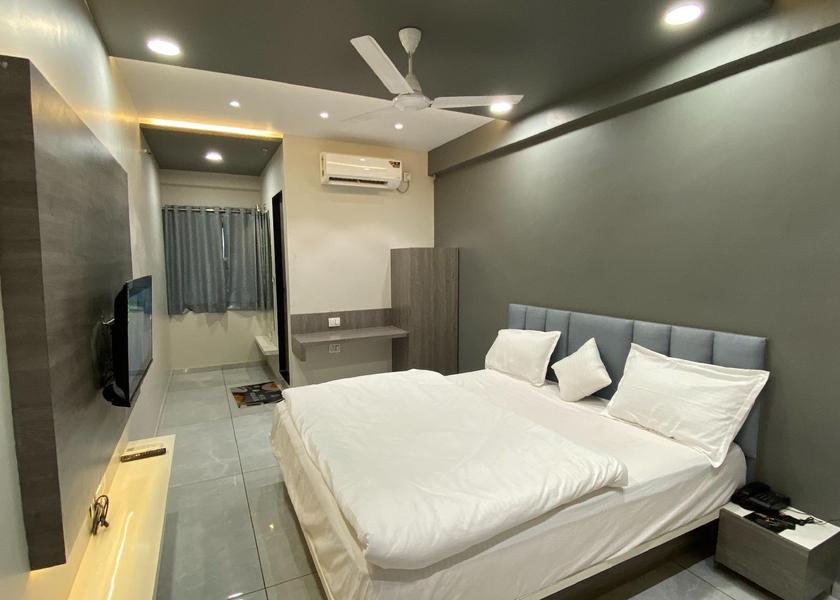 Gujarat Mehsana Deluxe Room