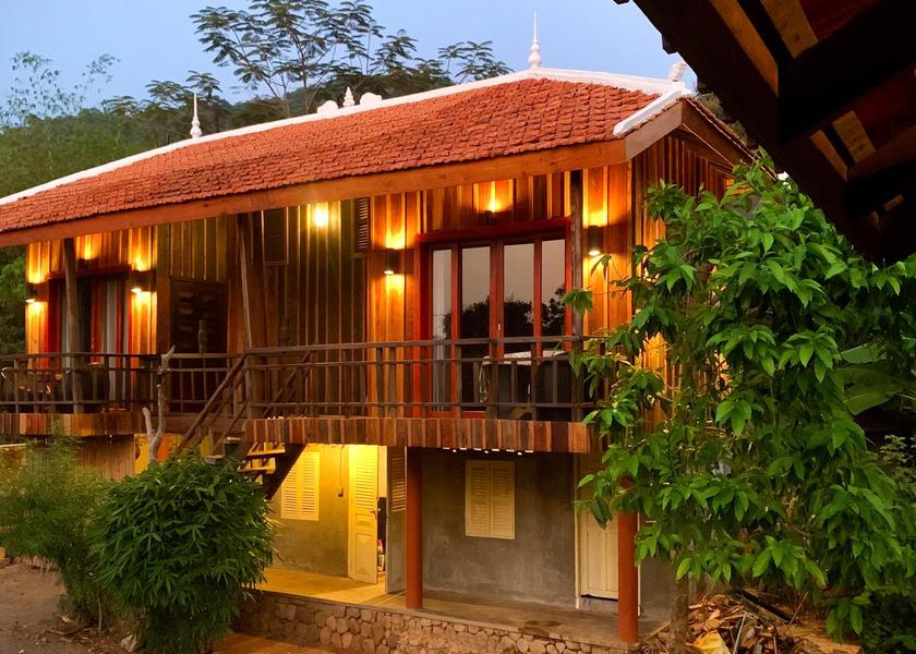 Kep Kep Hotel Exterior