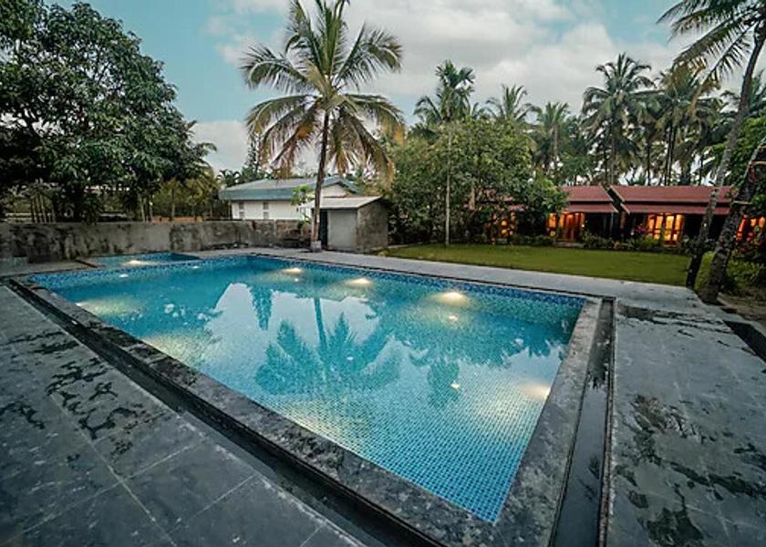 Maharashtra Kashid Hotel View