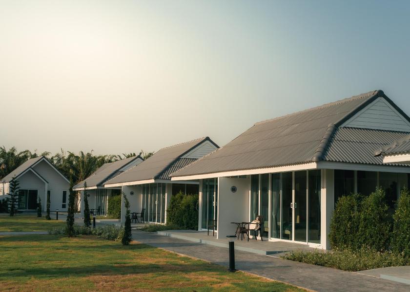 Phetchaburi Province Nong Ya Plong Hotel Exterior