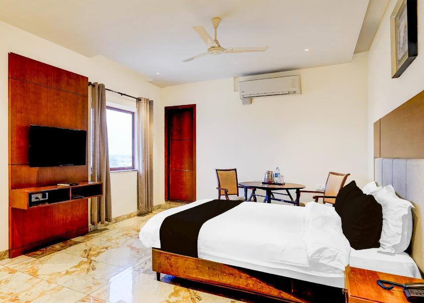 Tamil Nadu Gummidipoondi Classic Triple Room