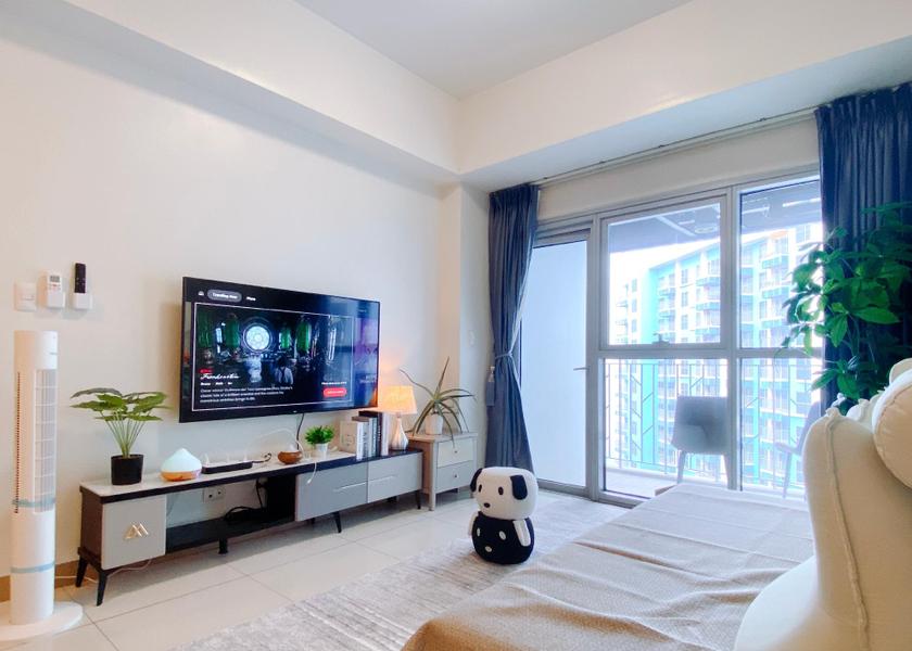  Parañaque Royal Suite Room with Jacuzzi and Ganga View