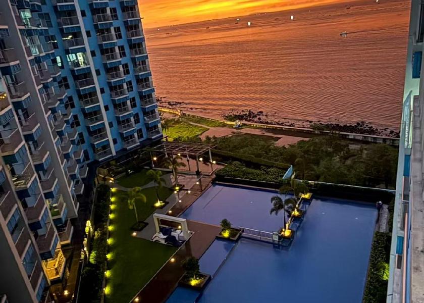  Parañaque Swimming pool [outdoor]