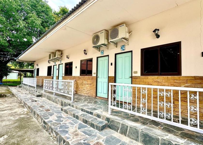 Lop Buri Province Phatthana Nikhom Hotel Exterior