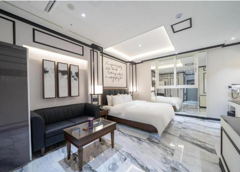 South Gyeongsang Gimhae Deluxe Styler Drive in