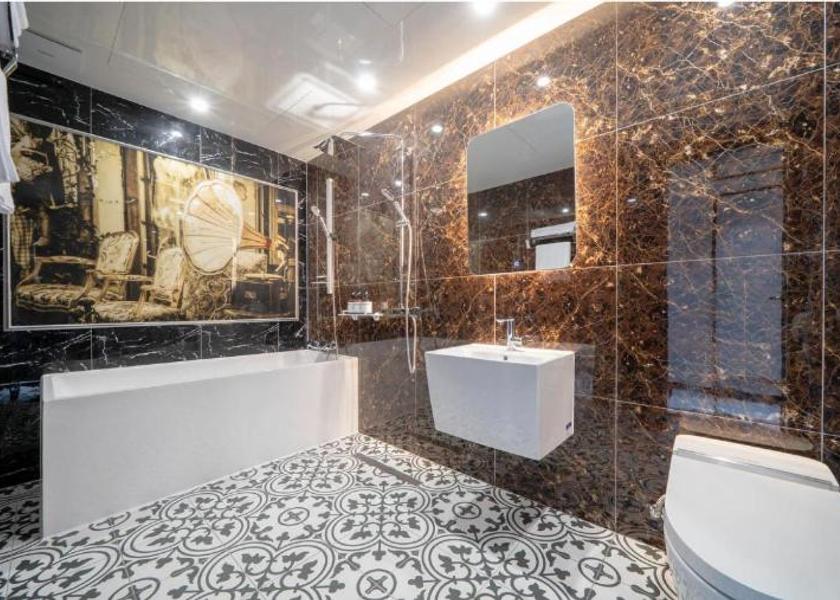 South Gyeongsang Gimhae Deluxe Styler Drive in