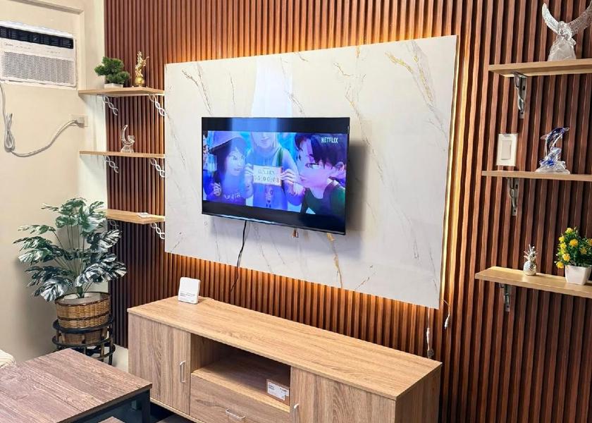 Caraga Butuan Shared lounge/TV area