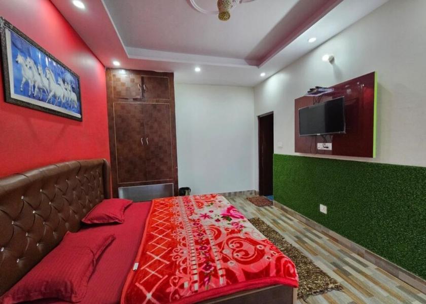 Uttarakhand Dhungali Family Room