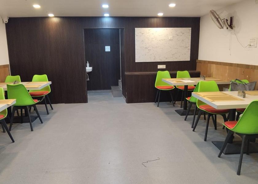 Uttar Pradesh Jhansi Food & Dining