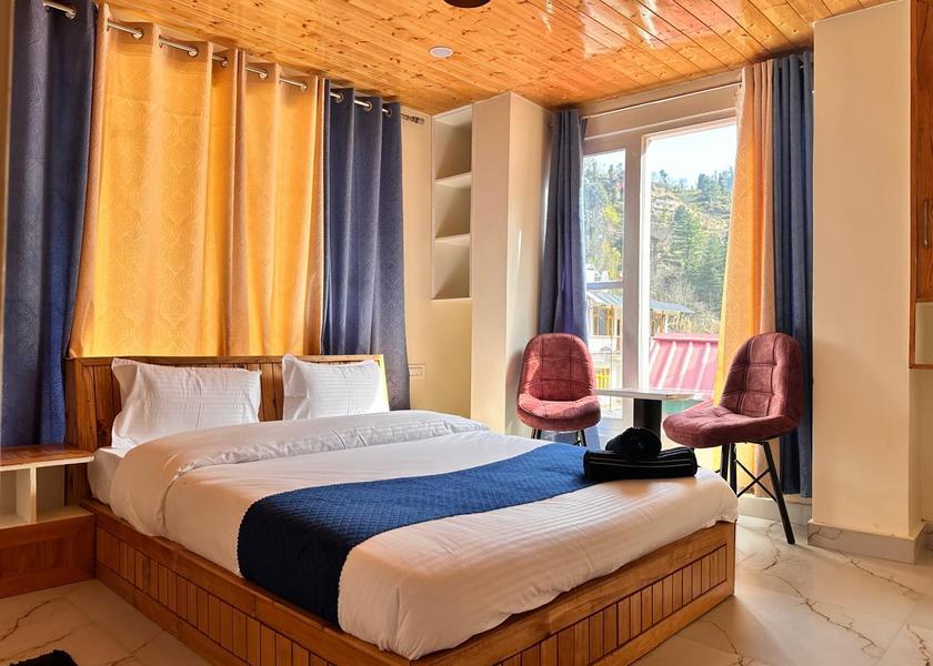 Himachal Pradesh Jibhi Deluxe