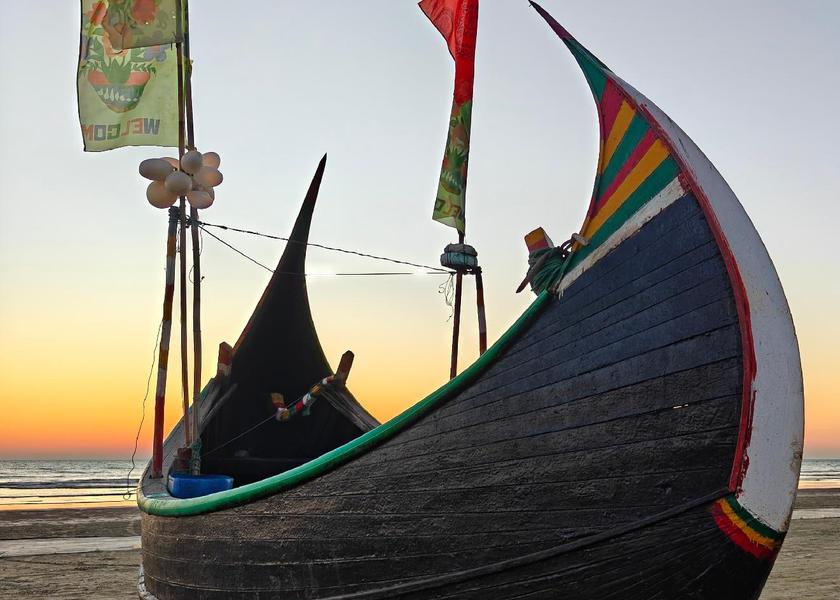 Chittagong Division Cox's Bazar Beach