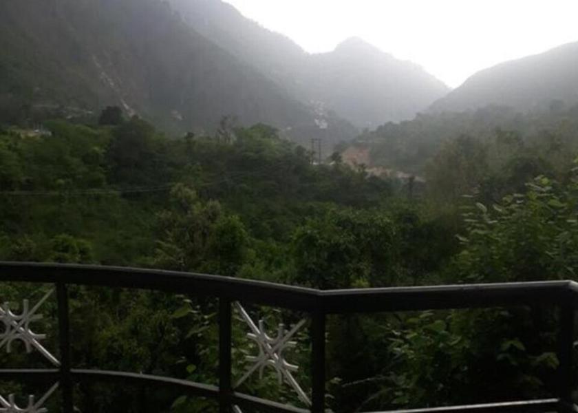 Uttarakhand Rudraprayag Hotel Exterior