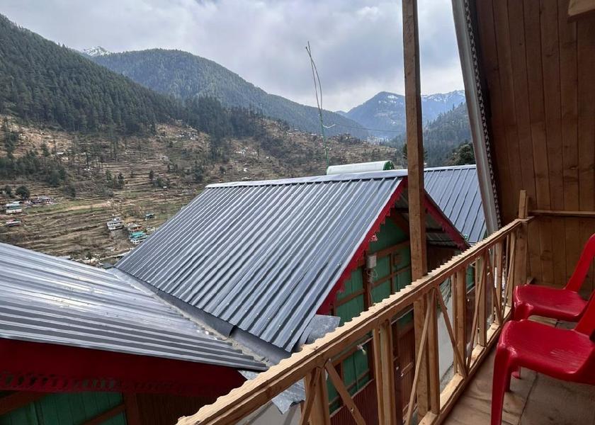 Himachal Pradesh Jibhi Balcony/terrace