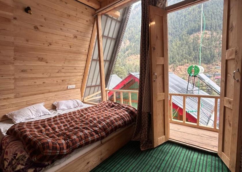 Himachal Pradesh Jibhi Bedroom