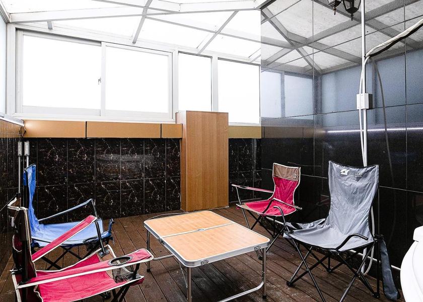  Guri Balcony/terrace