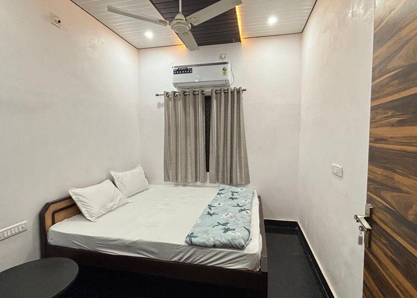 Rajasthan Nathdwara Bed