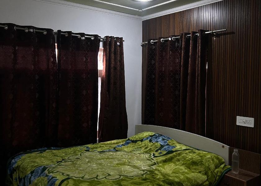 Jammu and Kashmir Srinagar Deluxe