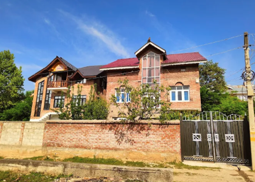 Jammu and Kashmir Srinagar Hotel Exterior