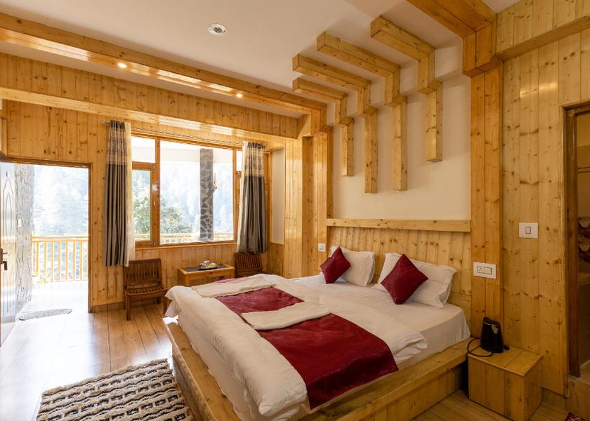 Himachal Pradesh Jibhi Deluxe Double Room with Balcony