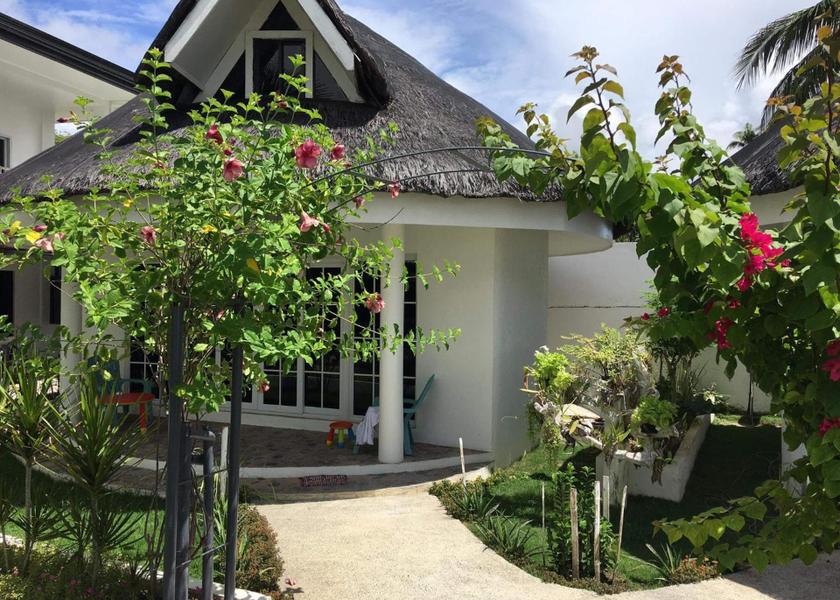 Central Visayas Maria Hotel Exterior