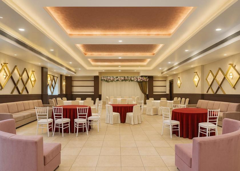 Banquet hall
